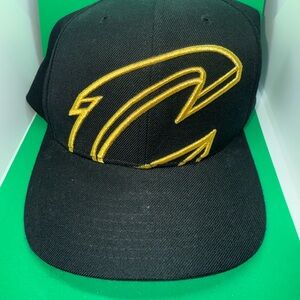 Mitchell Ness Cleveland Cavaliers Cavs Snapback Cap Black Gold Red Rare